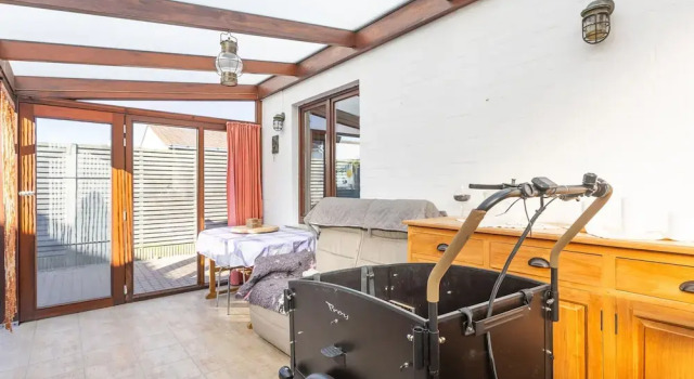 Коттедж Charming Holiday Home Close to the sea