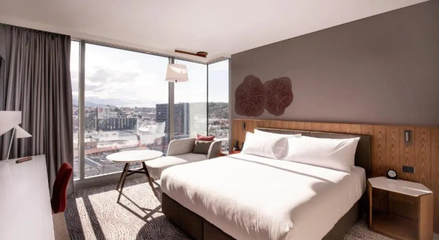 Двухместный номер Premium Corner Crowne Plaza Hobart by IHG