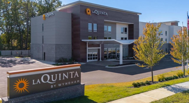 La Quinta Inn & Suites by Wyndham Olive Branch, Buchen Sie Hotel Olive Branch Mississippi