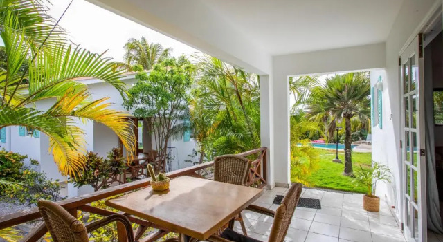 Апартаменты с видом на бассейн TUK Tropical Boutique Resort Jan Thiel