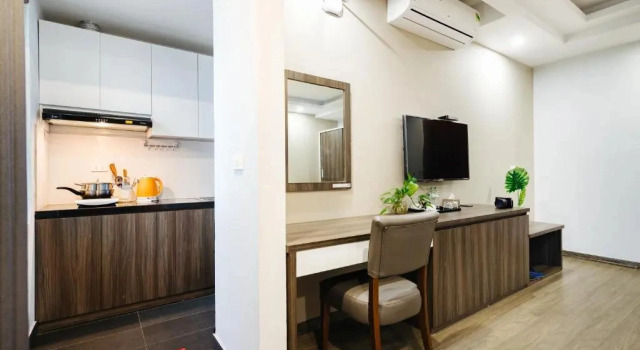 Четырёхместный люкс с видом на город Hana 2 Apartment & Hotel Bac Ninh