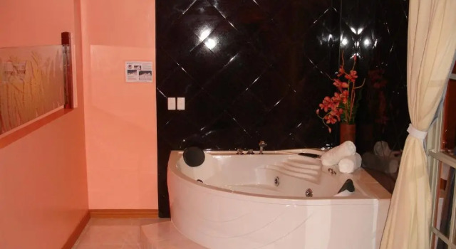 Люкс Pacific Breeze Hotel and Resort