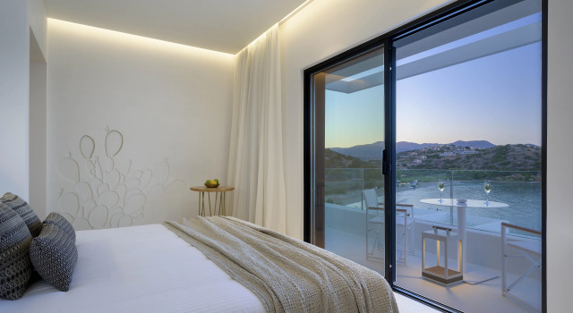 Полулюкс The Island Concept Luxury Boutique Hotel Heated Pool