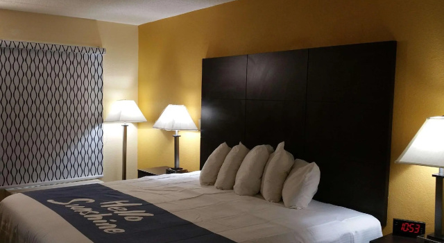 Двухместный номер Standard Days Inn by Wyndham Ridgeland South Carolina