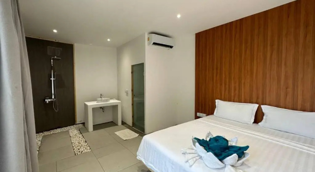 Полулюкс Long Beach Resort Koh Rong