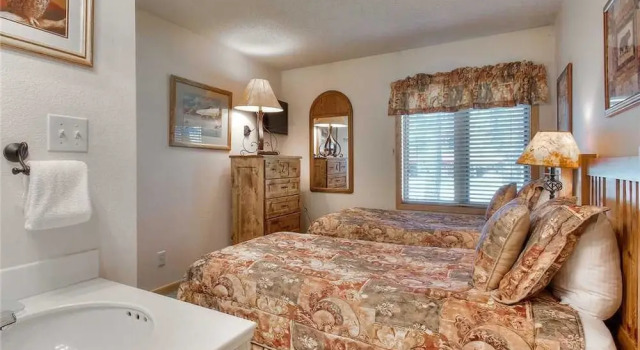 1112 Trappeur's Lodge, Trappeur's Crossing Apartment 4