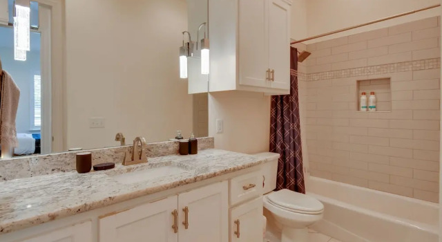 Коттедж с 5 комнатами с балконом Spacious Amarillo Home: 6 Mi to Downtown!