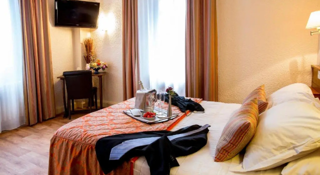 Двухместный номер Standard Logis Hôtel Restaurant La Tête Des Faux