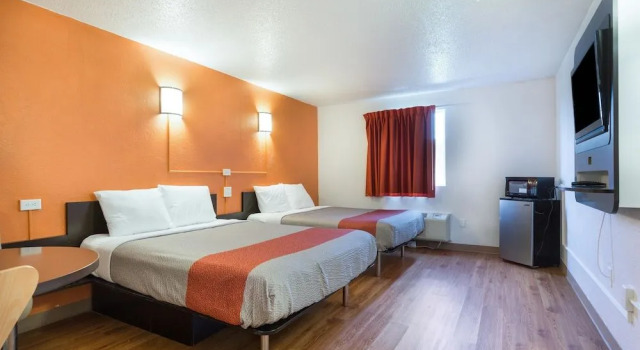 Motel 6 Lincoln, IL, Buchen Sie Motel Lincoln Illinois