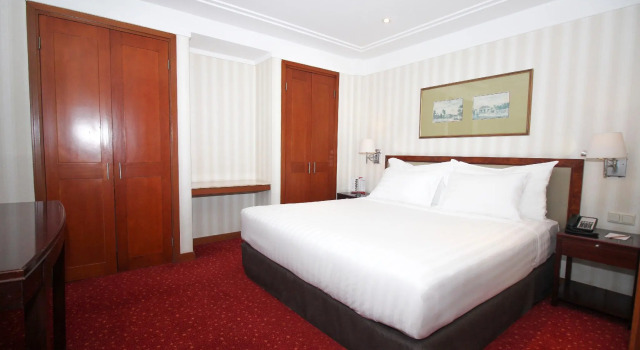 Club Suite Redtop Hotel & Convention Center
