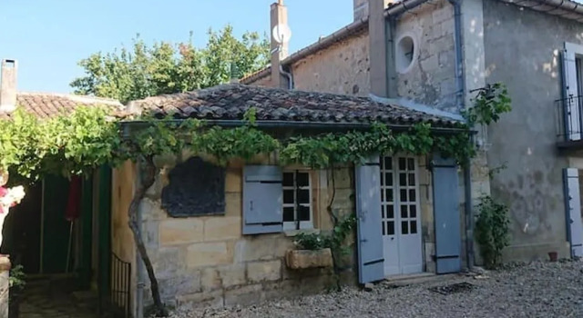 House With 3 Bedrooms in Arveyres, With Enclosed Garden and Wifi, Prenota Hotel Hotel a Aquitania con parcheggio, Parcheggio