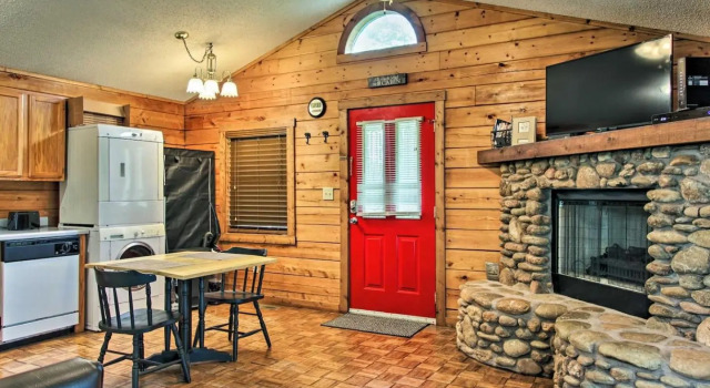 River Rush- Cozy Riverfront Cabin 5 Mi to Pigeon Forge, Reserva ahora Hotel Sevierville Parque nacional de las Grandes Montañas Humeantes