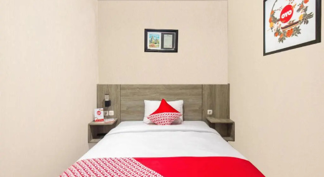 OYO 646 Kvinn Kostel, Book Hotel Ngemplak Yogyakarta Province