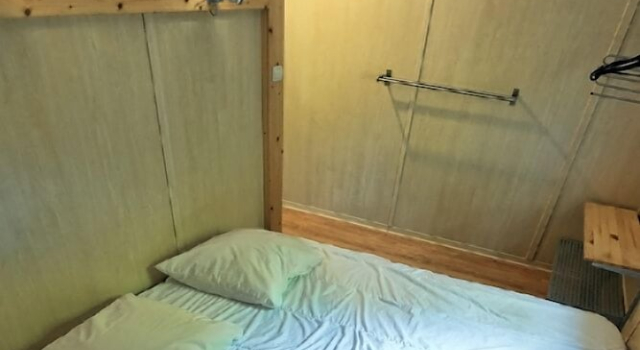 Ekonomický Horská chata a výhledem do zahrady Camping la Clairière