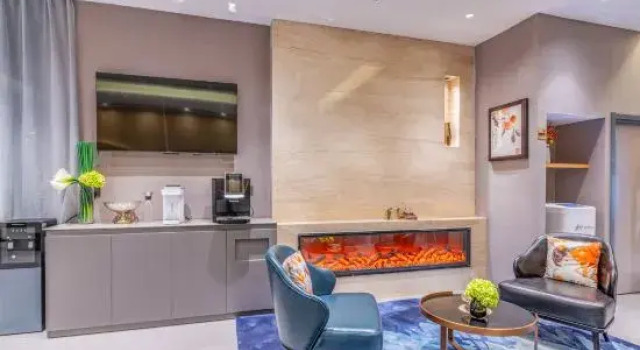 Homeinn Selected Hotel (Xuchang Cao Wei Ancient City Fat Donglai Times Square), Book Hotel Xuchang Henan