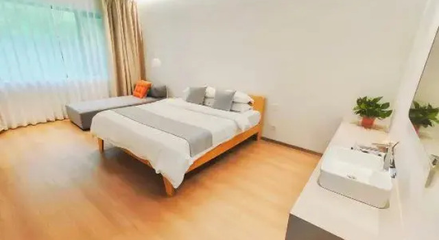 Люкс с 3 комнатами с видом на горы Hangzhou Evergreen Hotel
