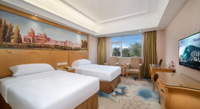 Vienna Hotel Dameisha Branch, Забронировать Отель Отели Шэньчжэнь 4 звезды, 4*