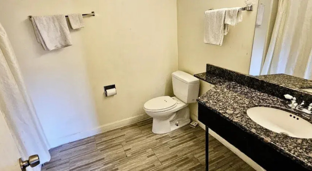 Three Judges Motel, Забронировать Мотель Нью-Хейвен штат Коннектикут