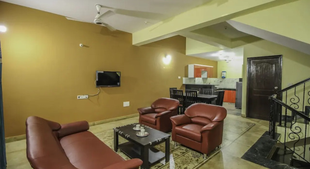 OYO 10402 Home 4 BHK Villa near Mandovi River, Varaa Villa Mökit kohteessa Verem, Mökki