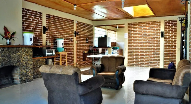 Hostal Dulces Sueños - Hostel, Book Hostel / Vandrerhjem Billige hoteller i Lake Atitlán