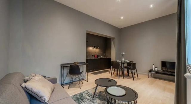 Kemp Villa Rops Private apartment, Rezerwuj Apartament Hotele w Lac du Bourget z parkingiem, Parking