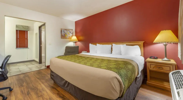 Номер Standard c 1 комнатой Harmony Inn & Suites