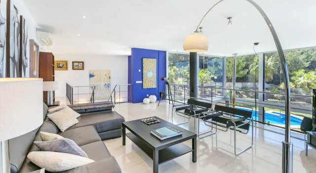 Villa BAY Blue by Priority