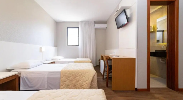 Трёхместный номер Standard Hotel Lunes