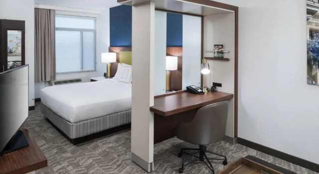 Люкс Springhill Suites by Marriott Alexandria Old Town/Southwest