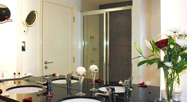 Семейный номер Standard Prince of Wales Hotel