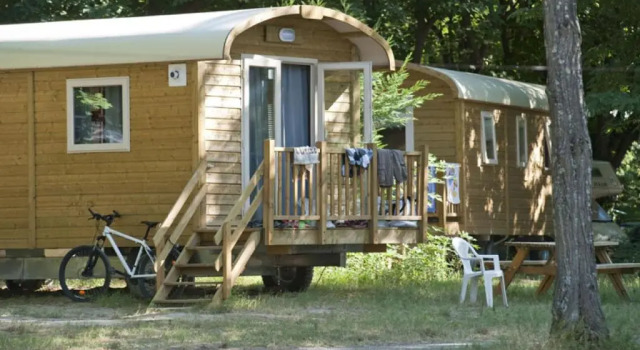 Номер Standard Huttopia Beaulieu sur Dordogne