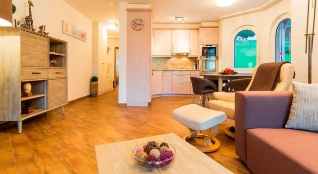 Residenz Ambassador B13, Book Hotel Hoteller i Leukerbad med pool, Swimmingpool