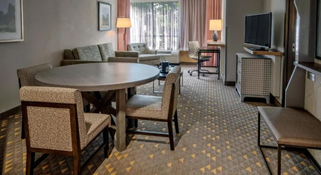 Люкс Holiday Inn Rocky Mount - US 64 by IHG