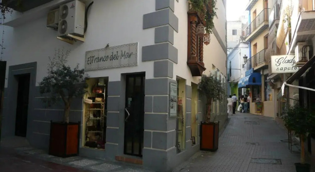 Апартаменты Apartamentos El Tranco del Mar