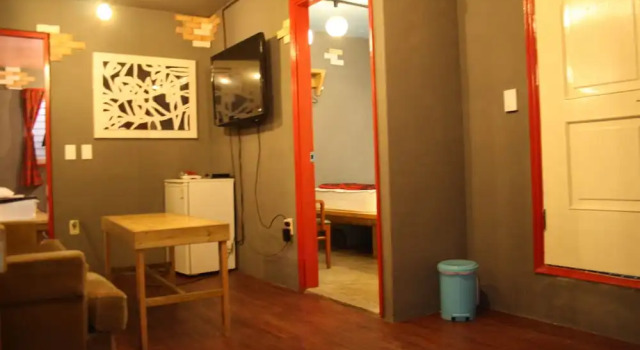 Семейный номер Standard с 2 комнатами Mr.Comma Guesthouse - Hostel