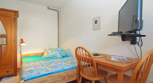 Apartment 1571