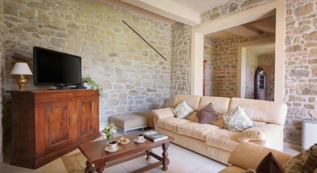 VILLA VITTORIA DANGHIARI 7&3, Emma Villas, Забронировать Вилла Виллы Ангьяри, Вилла
