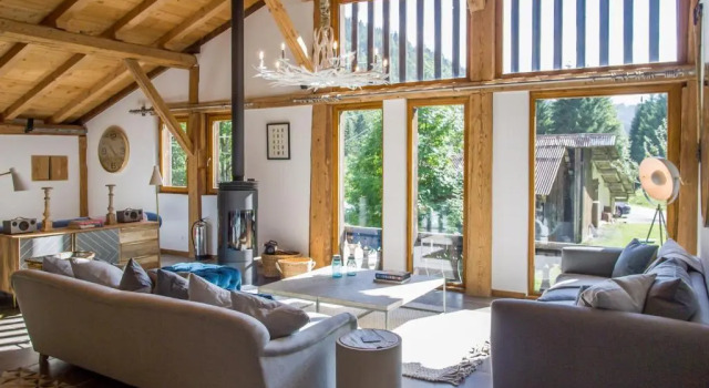 Шале Ferme Liberté - stunning, comfortable, & modern sleeps 14- private mini van