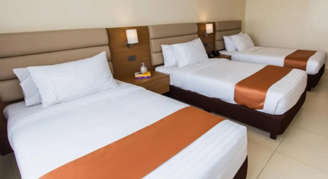 Номер Deluxe Royce Hotel & Casino