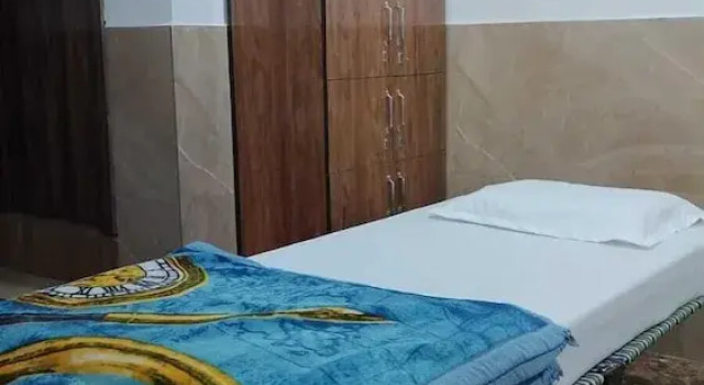 Кровать в общем номере Kishan home stay