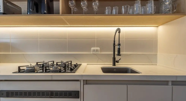 Апартаменты с балконом MCB - Apartments With Pool Near the Beach
