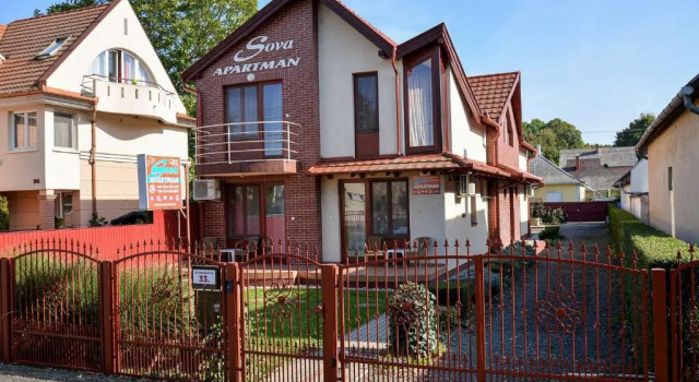 Двухместный номер Standard с балконом и с красивым видом из окна SovaApartman