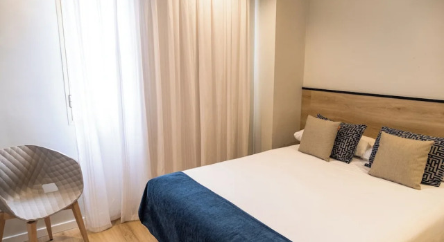 Двухместный номер Standard Hotel Adonis Capital