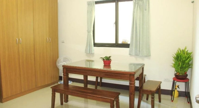 Lu An Backpacker Hostel, Book Hostel / Vandrerhjem Hostels i Nantou, Hostel / Vandrerhjem
