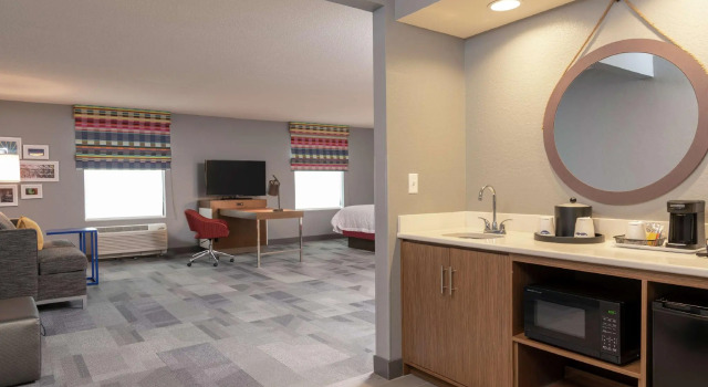 Четырёхместная студия Hampton Inn & Suites Xenia Dayton
