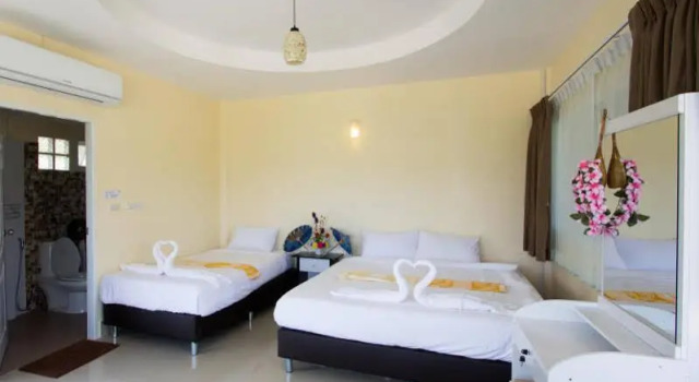 Baan Rabeang Mok, Rezervovat Hotel Hotely v Central Thailand s parkováním, Parkování