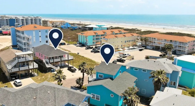 Коттедж Sleeps 24 2 Homes w/ Beach Boardwalk Access & Deck Views Steps to the Beach