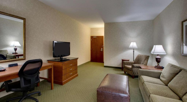 Drury Inn & Suites St. Louis Arnold, Prenota Hotel Hotel a Missouri con piscina, Piscina
