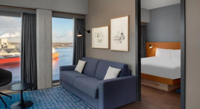 Двухместный люкс c 1 комнатой Residence Inn by Marriott Amsterdam Houthavens