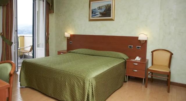 Двухместный номер Standard с видом на озеро Hotel La Bussola